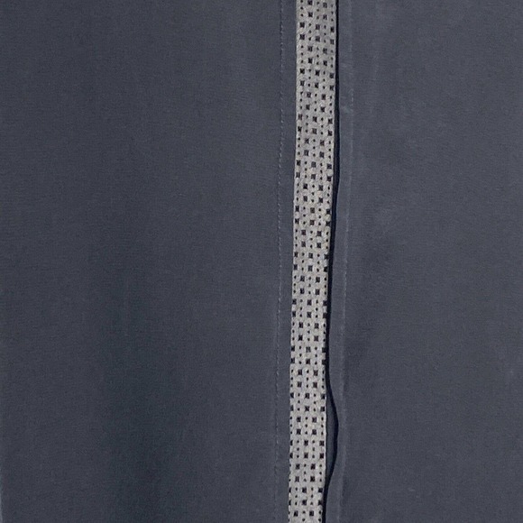 VINCE Silk Dye Cut Leather Strip Black Tank Sz XS - Picture 5 of 8